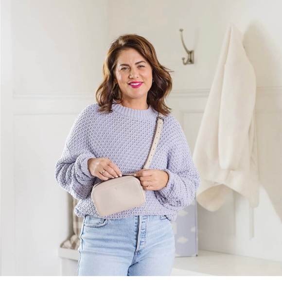 Jillian Harris Ella Belt Bag size s/m - Picture 2 of 3